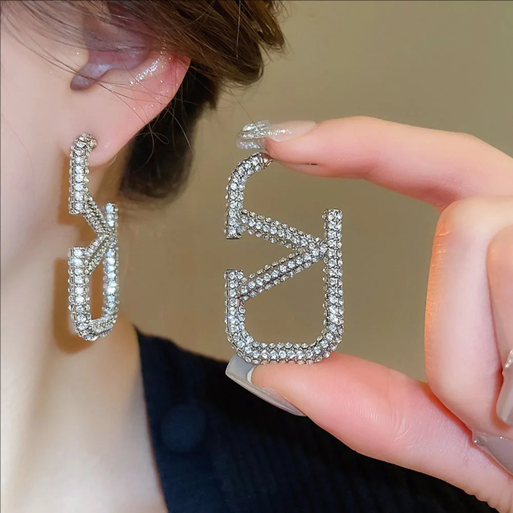 Female Studs Silvery Needle Crystal-encrusted Letter Earrings for Women Unique Exuding Light Luxury Sophistication Jewelry