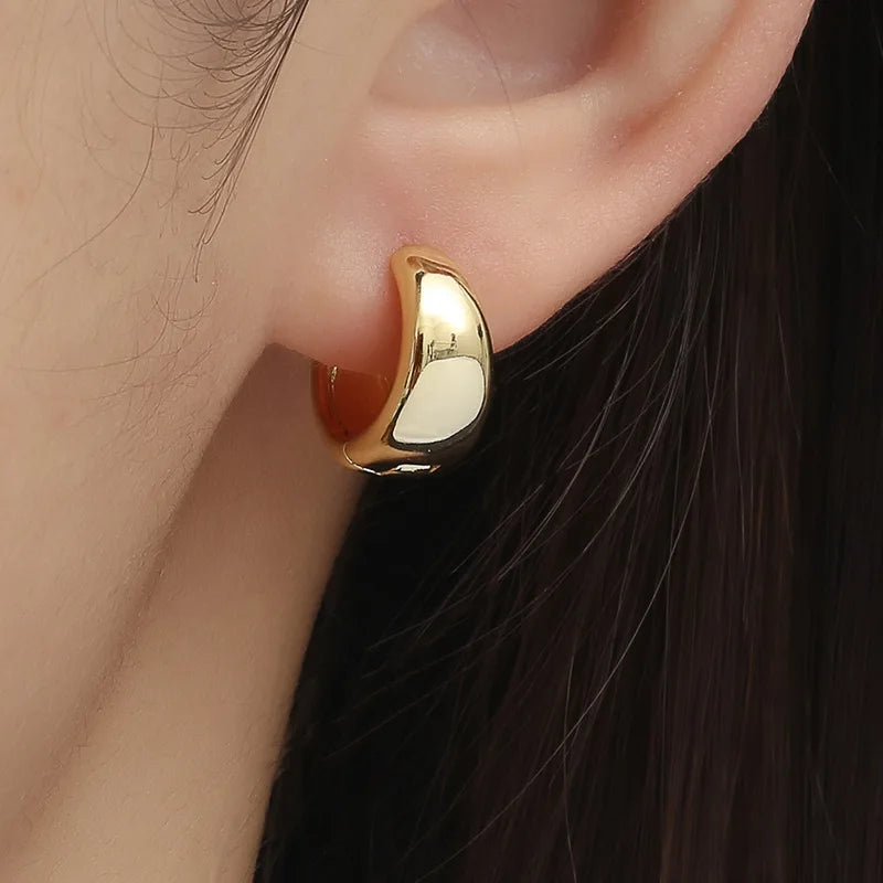 Fashionable Women'S Copper Material Trend Hoop Earrings Smooth Round Earrings Brand Hoop Earrings Jewelry