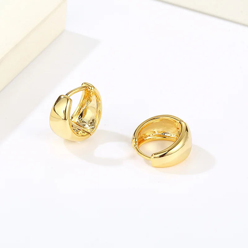 Fashionable Women'S Copper Material Trend Hoop Earrings Smooth Round Earrings Brand Hoop Earrings Jewelry